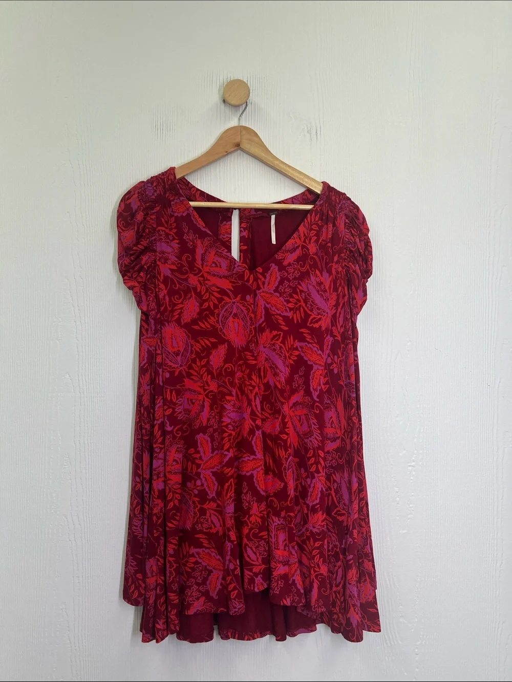 Free People - Hello Lover Red Floral V Neck Puff Long Sleeve Blouse Size Small